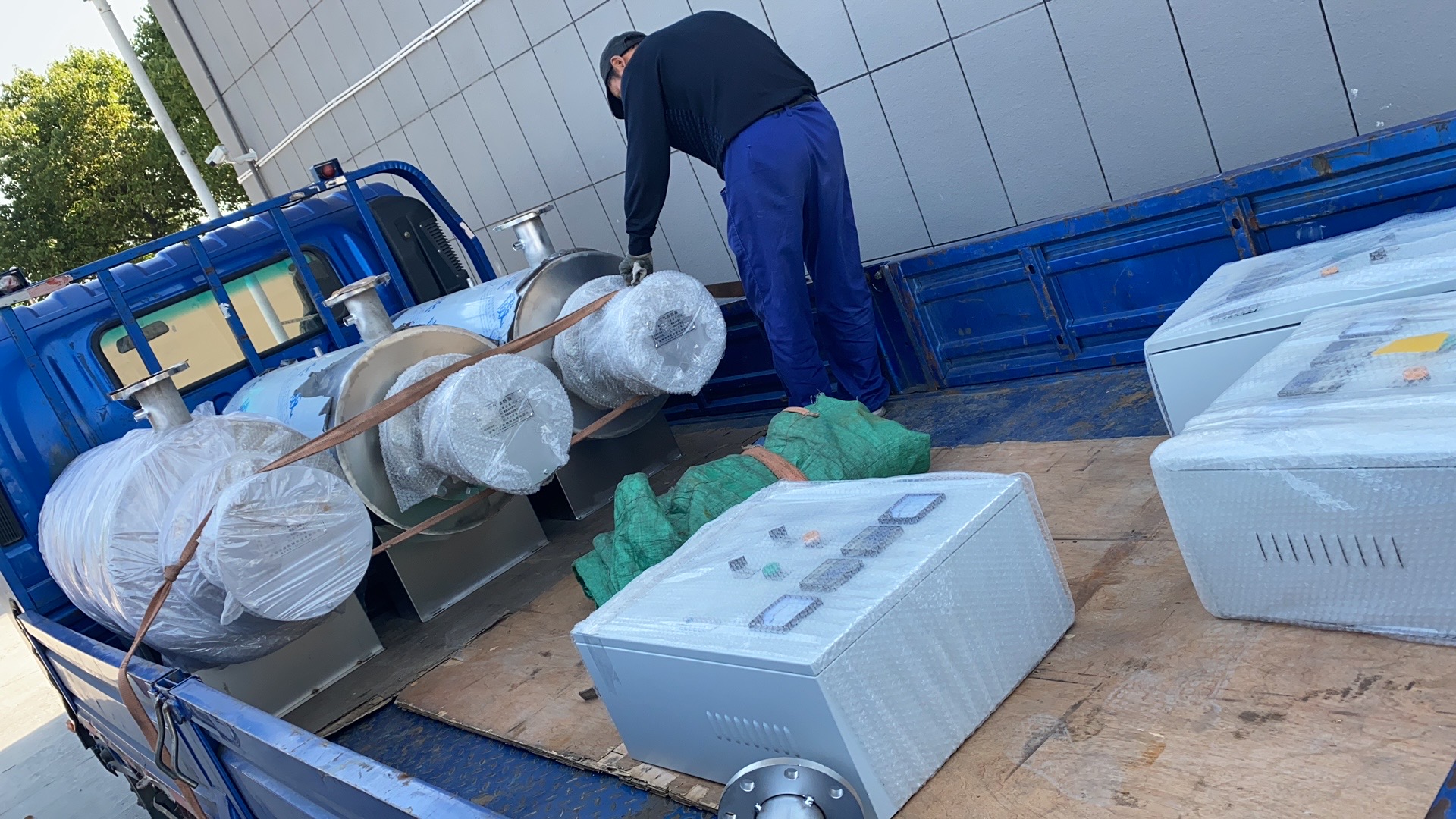 1635214326436718.jpg 5.jpg